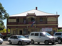 QLD - Childers - Isis RSL (10 Aug 2011)